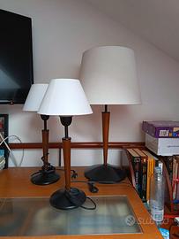Lampada da tavolo e coppia di lampade per comodino