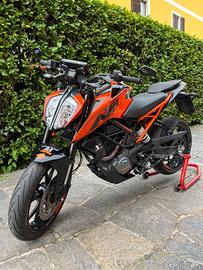Ktm duke 125