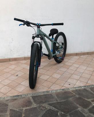St500 wheelie