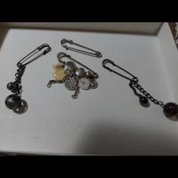 Lotto spille con ciondoli anni 90