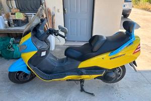 MOTO BURGMAN CC 250