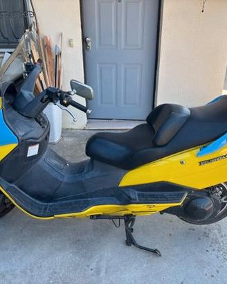 MOTO BURGMAN CC 250
