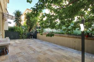 TRILOCALE RISTRUTTURATO CON CORTE