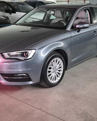 AUDI A3 1.4 TFSI 125 CV S tronic Ambition