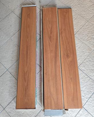 Pavimento laminato Skema Prestige noce rosso