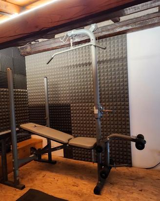 Panca multifunzione con lat machine e accessori