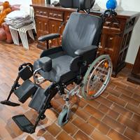 Sedia a rotelle neurologica