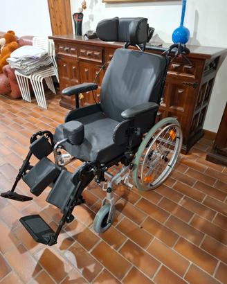 Sedia a rotelle neurologica