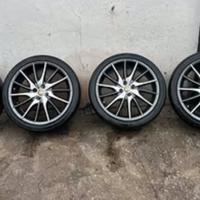 cerchi originali con gomme 