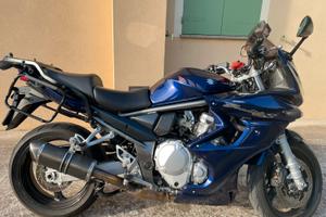 Suzuky bandit gsf 1250 traveller