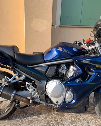 Suzuky bandit gsf 1250 traveller