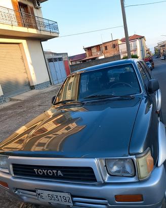Toyota runner 