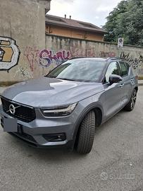 Volvo XC40 2019 – Da concessionario!