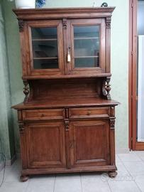 Credenza antica