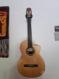 Chitarra classica elettrificata Protégé by córdoba