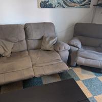 Divano recliner + poltrona recliner + cuscini
