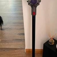 Dyson v8 absolute 