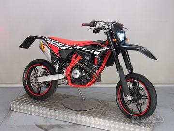Beta RR 125 4T SUPERMOTARD