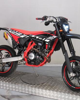 Beta RR 125 4T SUPERMOTARD