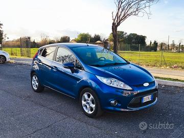 Ford Fiesta 1.4 5 porte Bz.- GPL Titanium