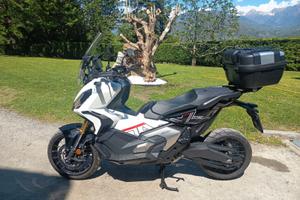 Honda x-adv 750