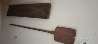pala da panettiere e vassoio in legno