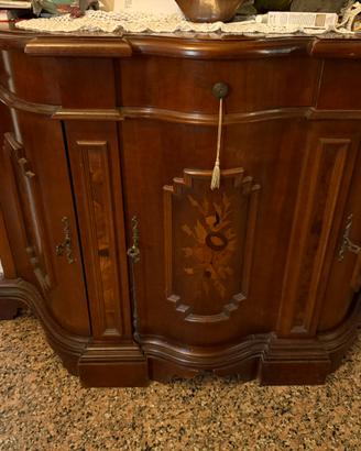 Credenza classica