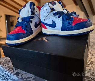 SCARPINE NIKE JORDAN 1 MID TG 19.5 