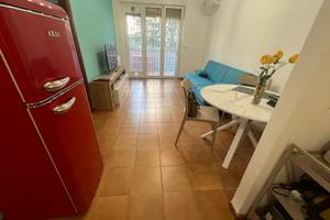 Bilocale via postiglione Bari