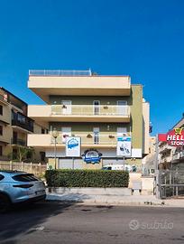 Ampio e versatile locale commerciale Bagheria