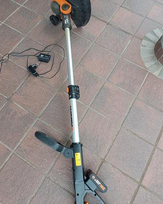 Decespugliatore a batteria 