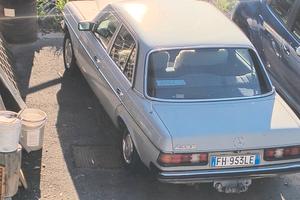 Mercedes  240 d