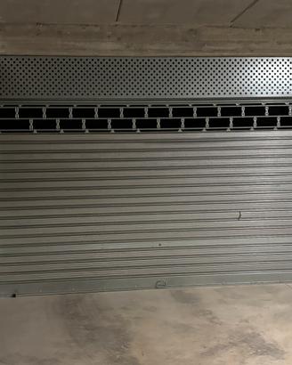 Serranda avvolgibile in metallo box auto/garage