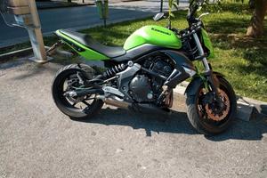 Moto Kawasaki ER 6N