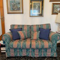 Divano 2 posti in stile classico