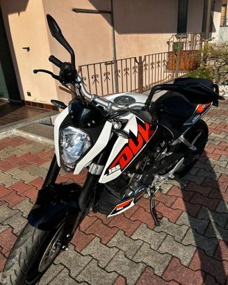 KTM Duke 125