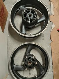 cerchio i ianaka 1300 xjr belli e sani 