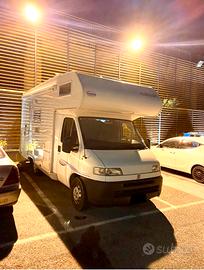 CAMPER CHALLENGER MANSARDATO