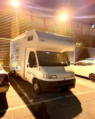 CAMPER CHALLENGER MANSARDATO