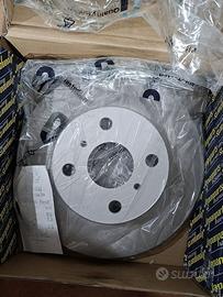 Dischi freno Toyota Yaris +Y.Verso 1.0-1.3-1.4 D4D