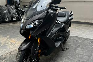 Tmax 560 tech max