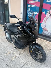 Honda x adv 750