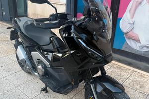 Honda x adv 750