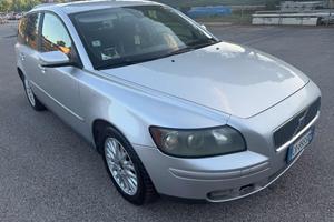 VOLVO V50 2.0 D cat Summum senza nessun lavoro d
