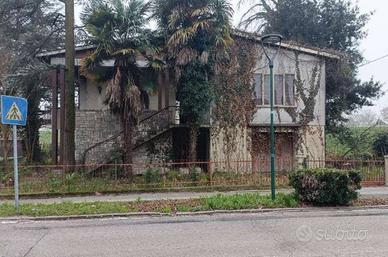 Immobile in asta di 284 m² con più di 5 locali e b