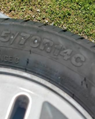 gomme 175/70 r14c 