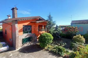 Villa singola Roveredo di Guà