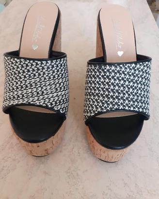 Zeppe alte con fascia bianco nera