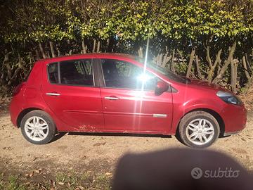 Renault clio 90500 km
