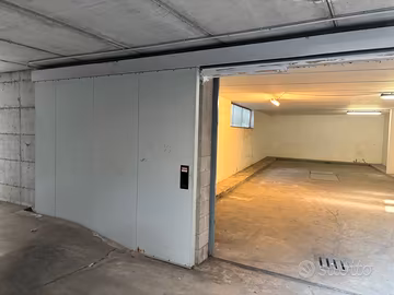 Garage 100 m2